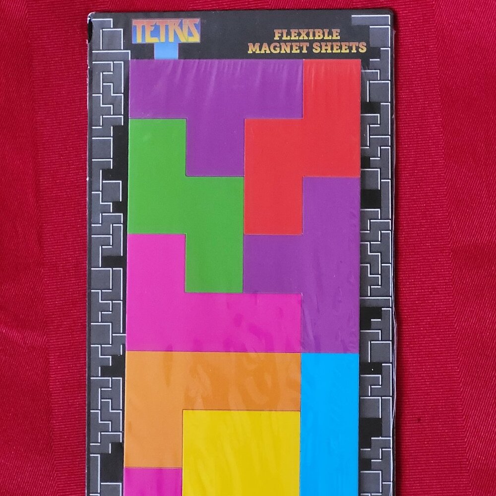 2017 TETRIS MAGNETS, MINT IN THE PACKAGE!!!
